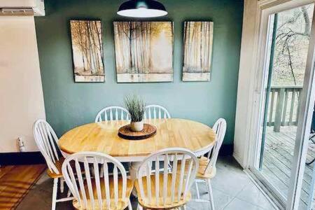 Blue Door Cottage 12 Miles To Yosemite Bbq Oakhurst Bagian luar foto