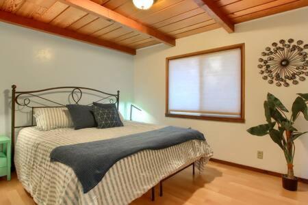 Blue Door Cottage 12 Miles To Yosemite Bbq Oakhurst Bagian luar foto
